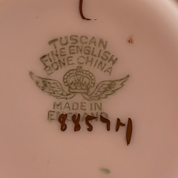 BEAUTIFUL ANTIQUE TUSCAN TEACUP AND SAUCER IN PINK & GOLD - Picture 12 of 12